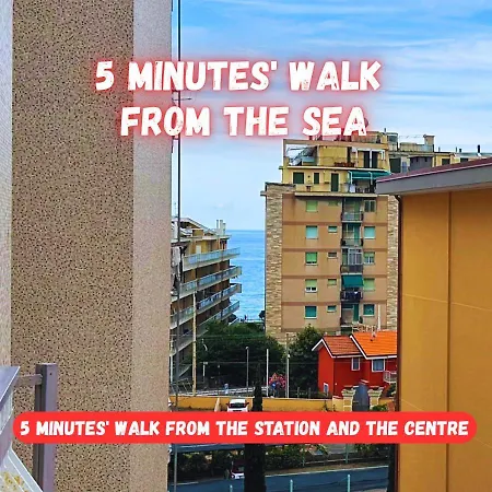 5 Minutes From The With Sea View Apartamento Loano